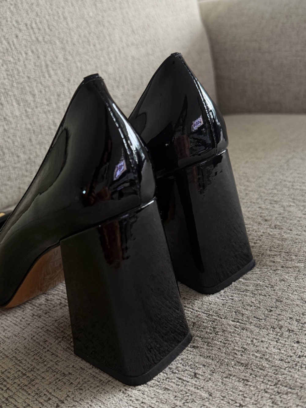 Louis Vuitton Black Patent Leather Block Heel Pumps with Gold LV Accent - Picture 4 of 7